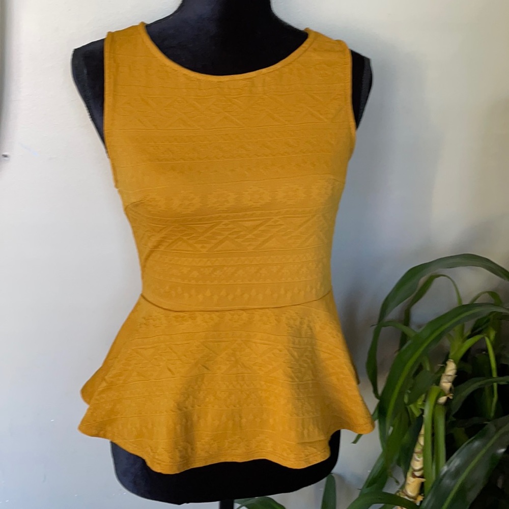 Forever 21 - Flared Geometric Top